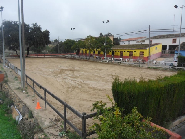 Pista exterior de tierra